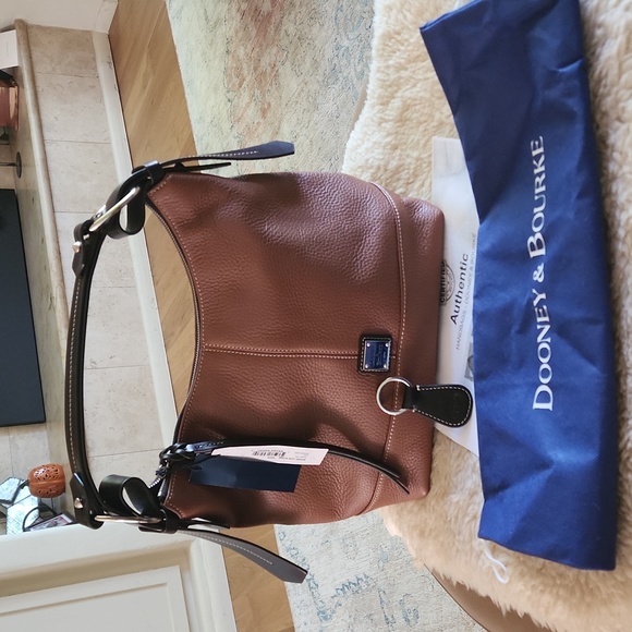 NWT Dooney & Bourke Saddle Tan Pebbled Leather Hobo & Key Ring 🤎🐎 - Picture 1 of 16
